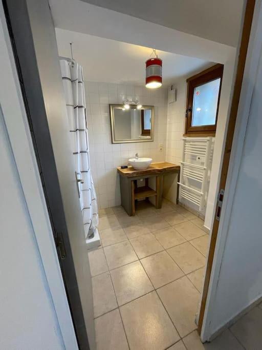 Appartement Paisible Pres Des Pistes De Ski 4 Pers Fontrabiouse Exterior photo